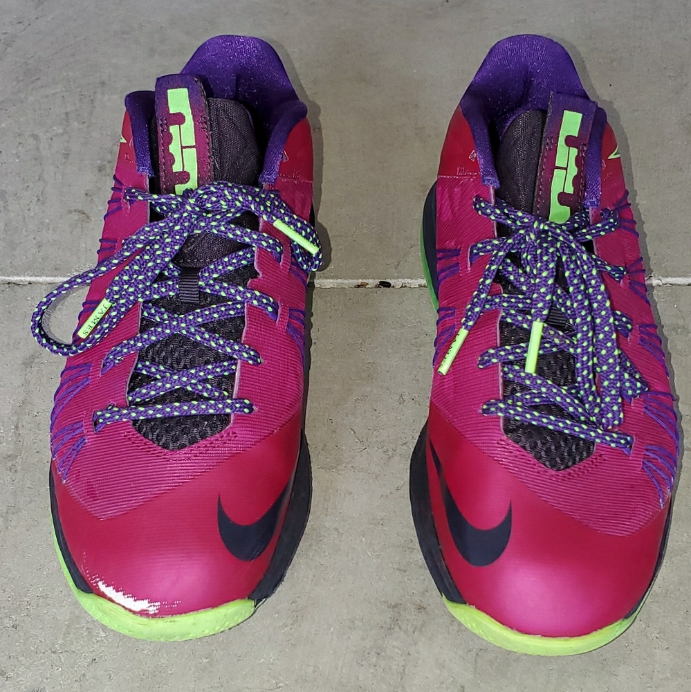 Nike LeBron 10 - Rasberry